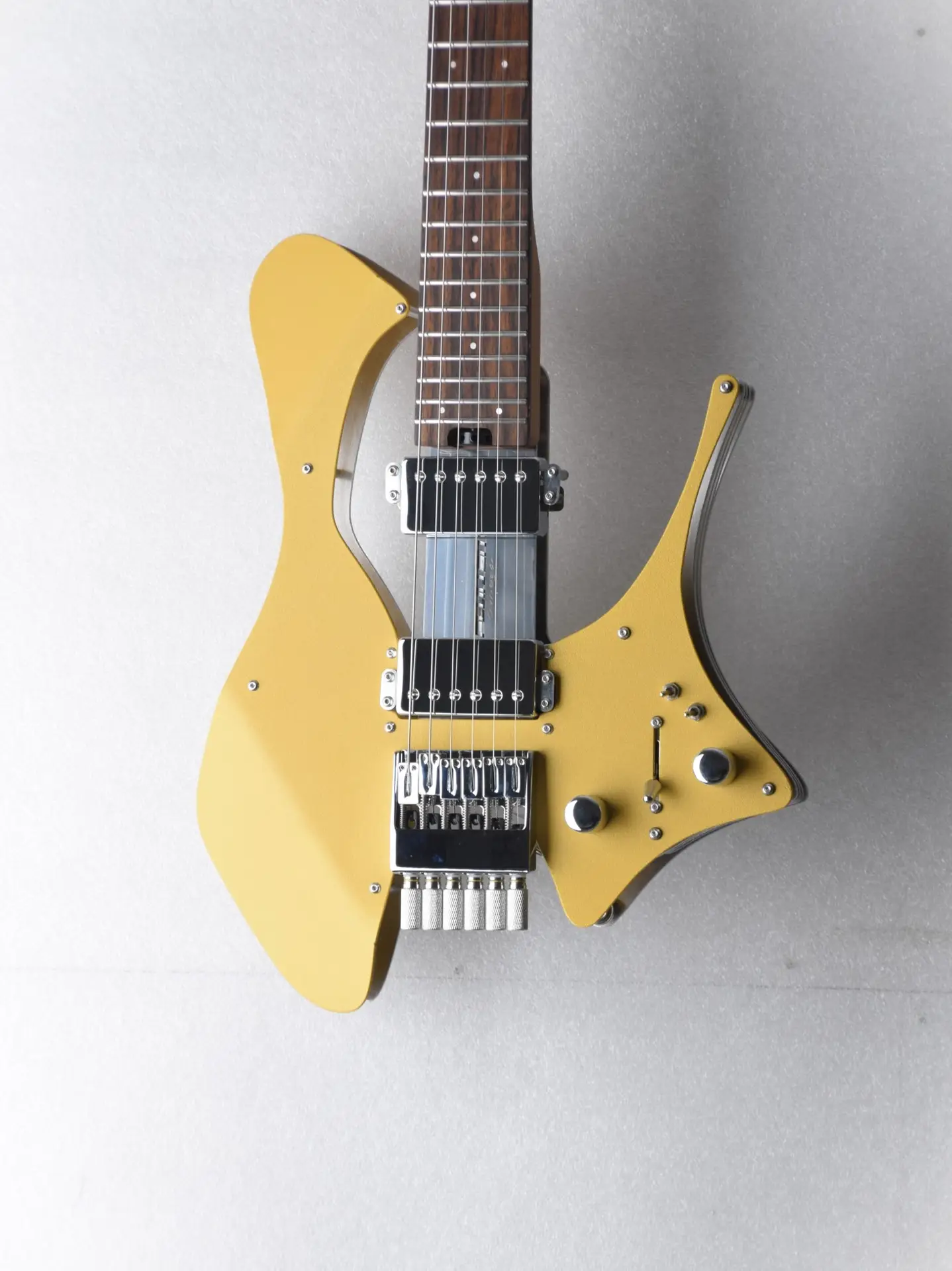 Pearson Instrument Pearson Omega 6 Standard - Textured Gold Sparkle - Chrome - HH